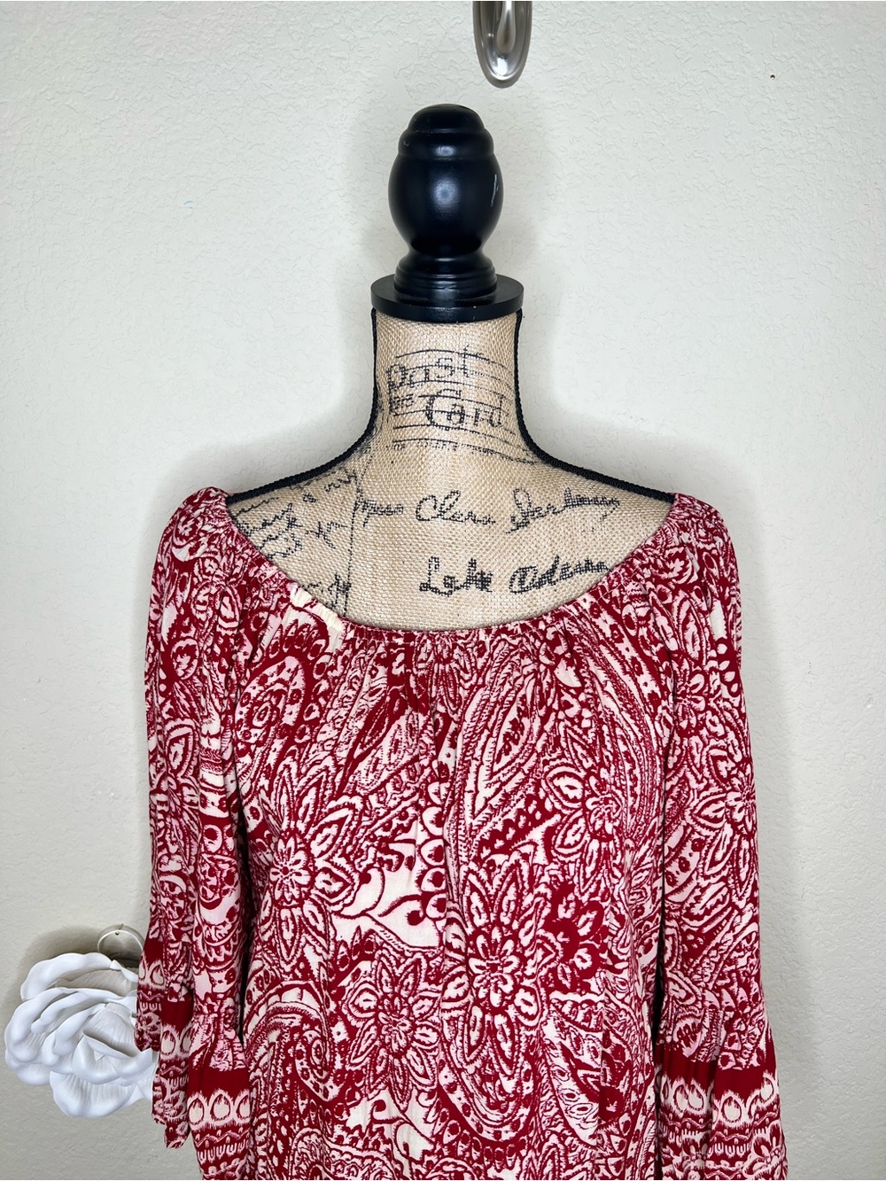 NTM: Umgee Red White Paisley Boho Shift Dress Bell Sleeve Knee Length Medium - Picture 3 of 15